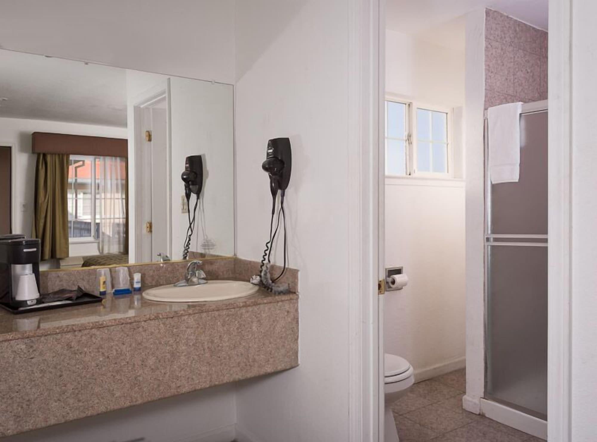 Hotel Howard Johnson By Wyndham Berkeley