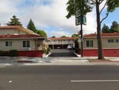Howard Johnson By Wyndham Hotel Berkeley