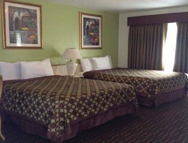 Howard Johnson By Wyndham Berkeley